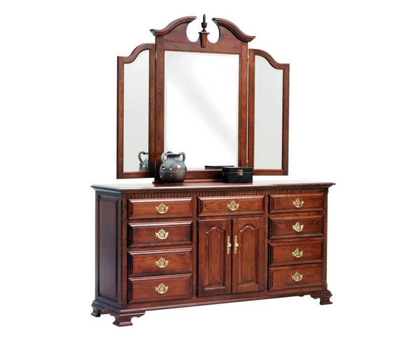 Victoria's Tradition 72" Dresser